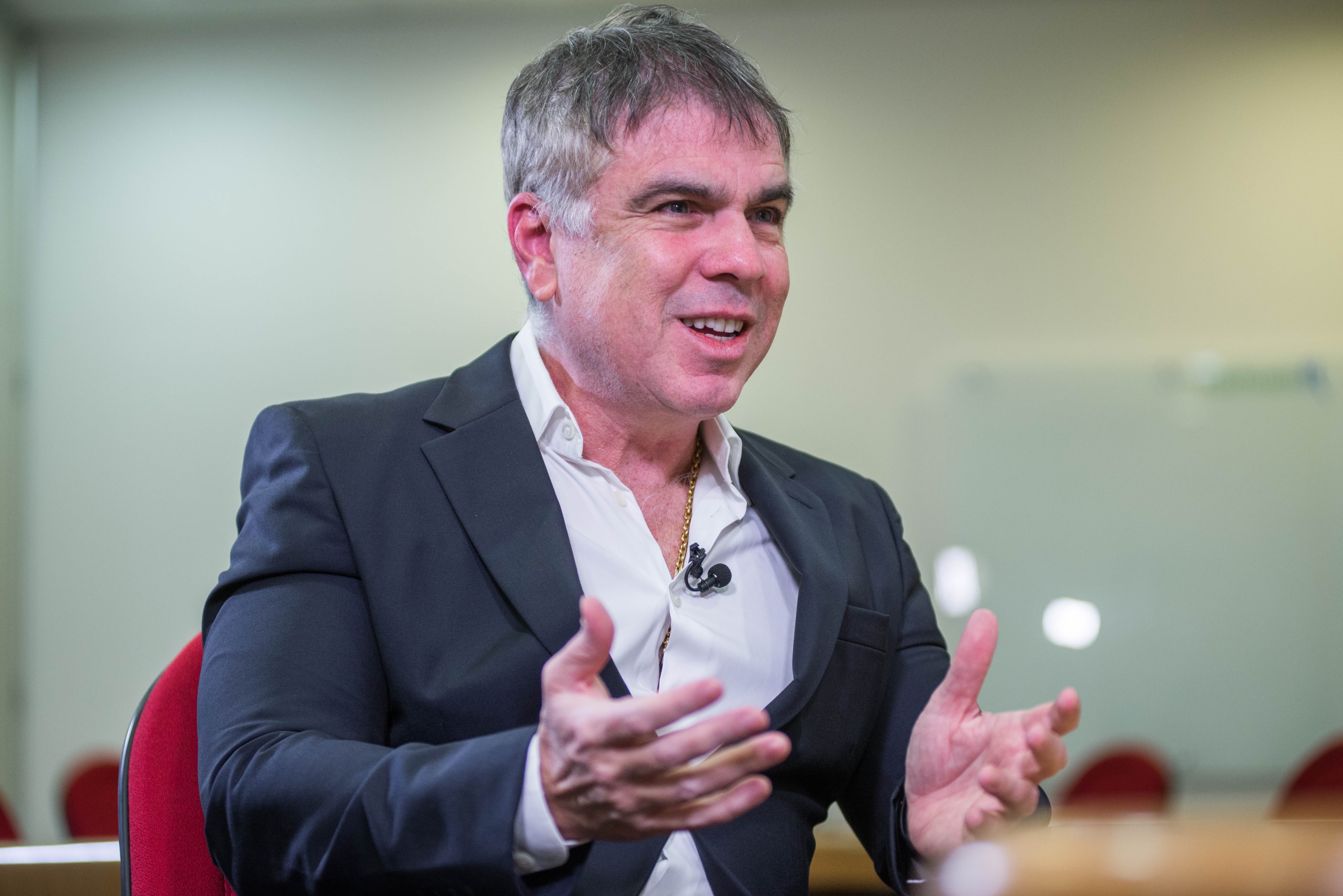Nas redes sociais, Flávio Rocha dá a entender que ficará fora da disputa de 2026